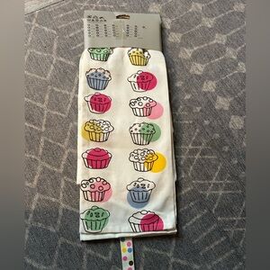 Retired ETTY Set of 3 Cupcake Kitchen Towels